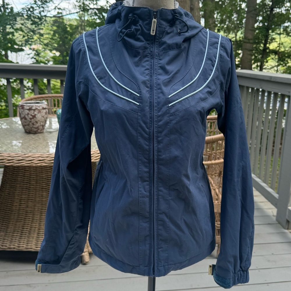 Ski/snow jacket by Burton, size xs.